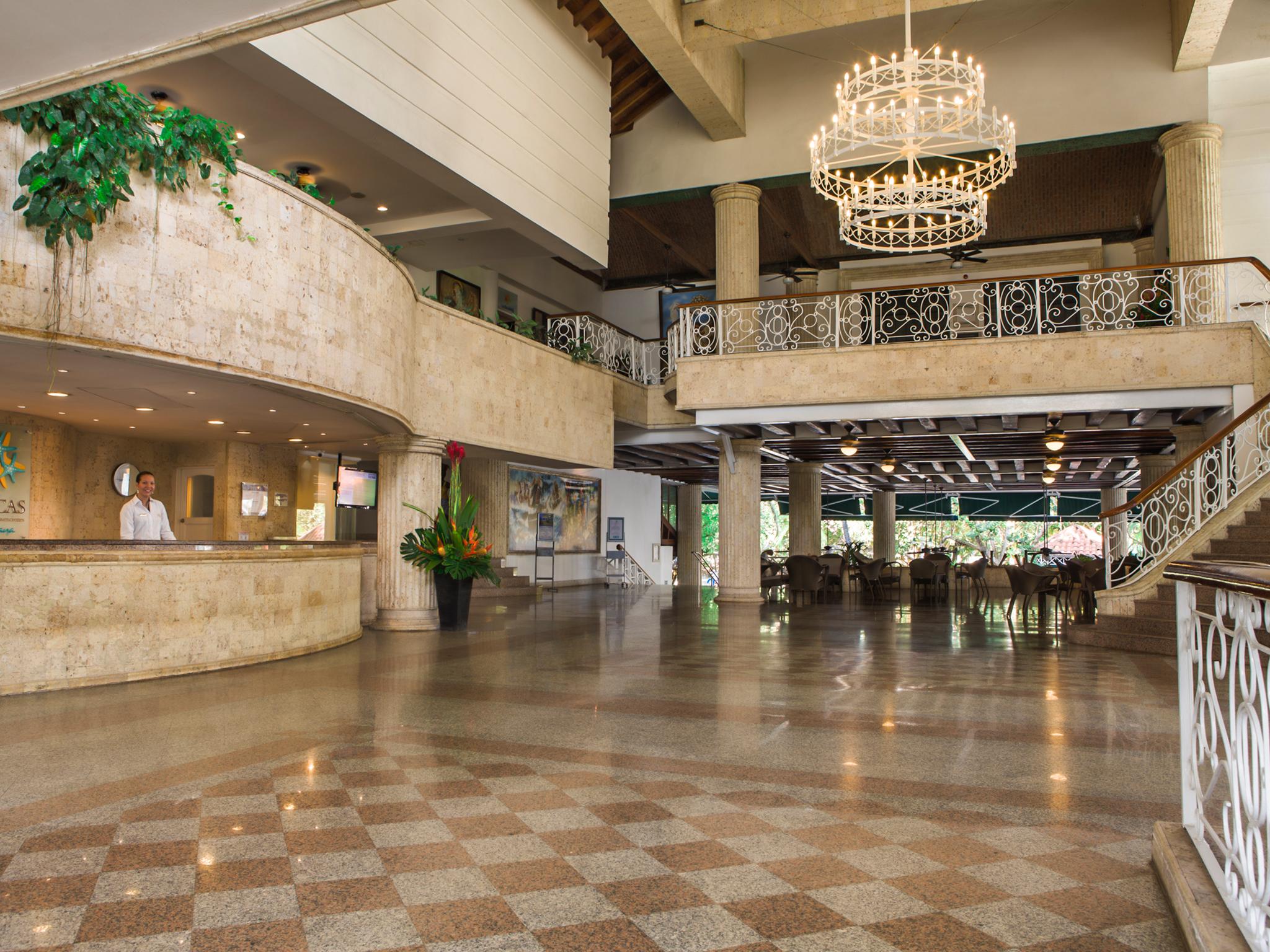 Hotel Las Americas Casa De Playa Cartagena Екстер'єр фото Lobby
