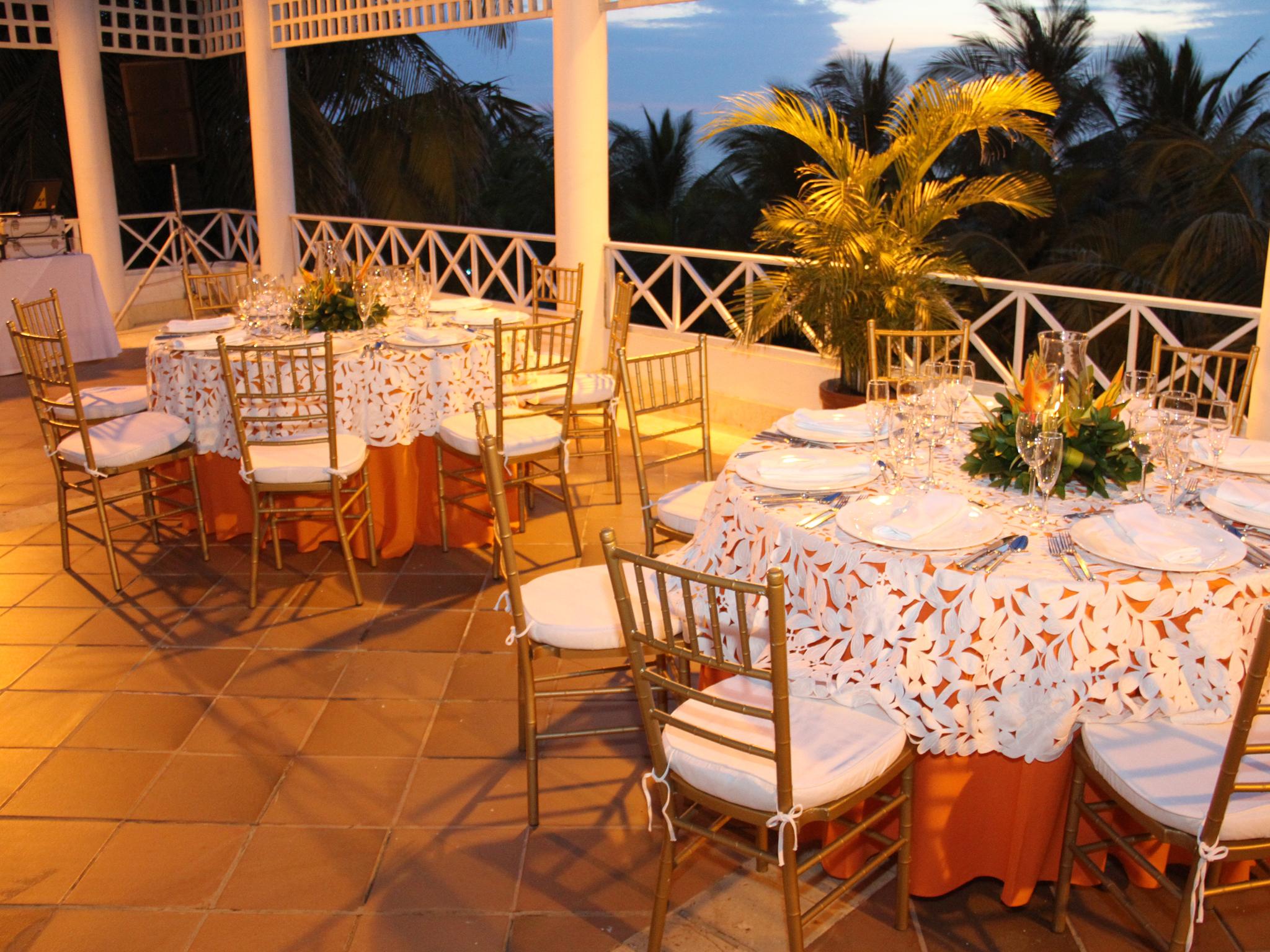 Hotel Las Americas Casa De Playa Cartagena Екстер'єр фото Chiva-War Club