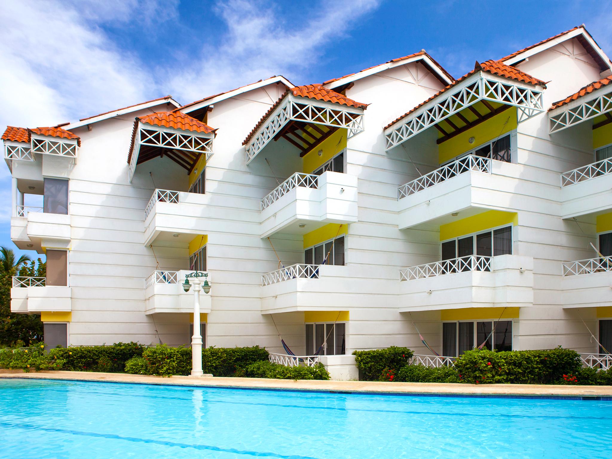 Hotel Las Americas Casa De Playa Cartagena Екстер'єр фото Club Med Phuket