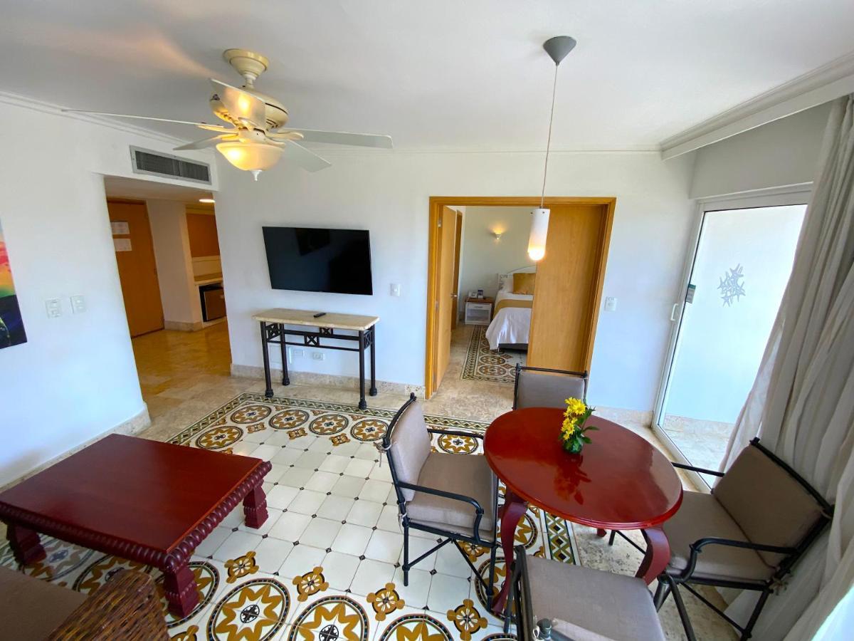Hotel Las Americas Casa De Playa Cartagena Екстер'єр фото A suite at the hotel