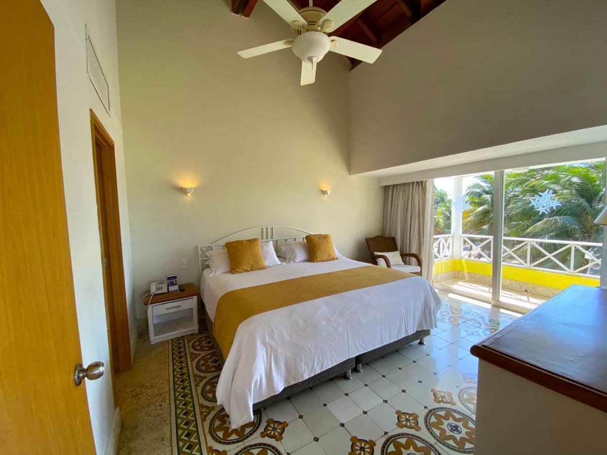 Hotel Las Americas Casa De Playa Cartagena Екстер'єр фото A bedroom at the hotel